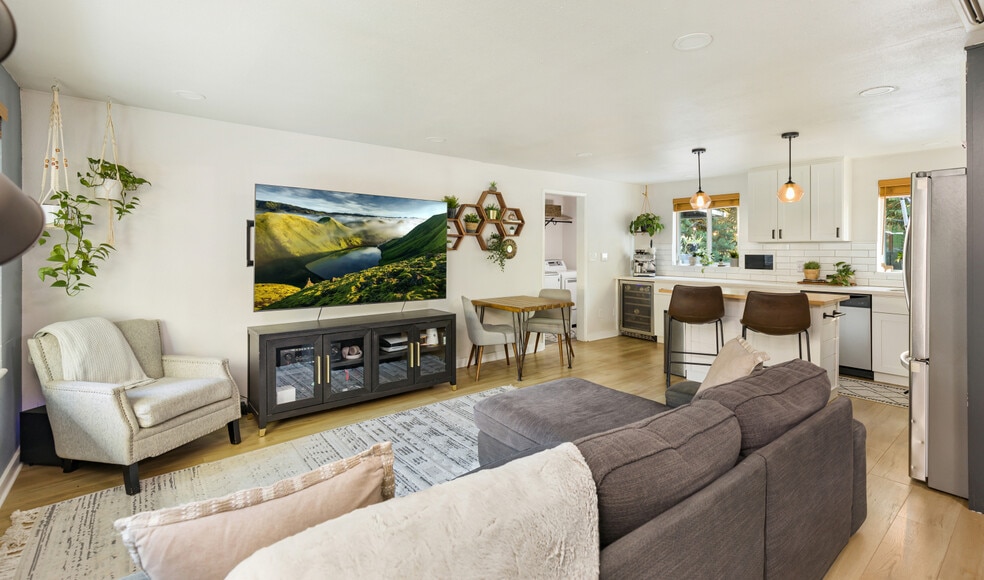 Building Photo - 14807 Ashworth Ave N