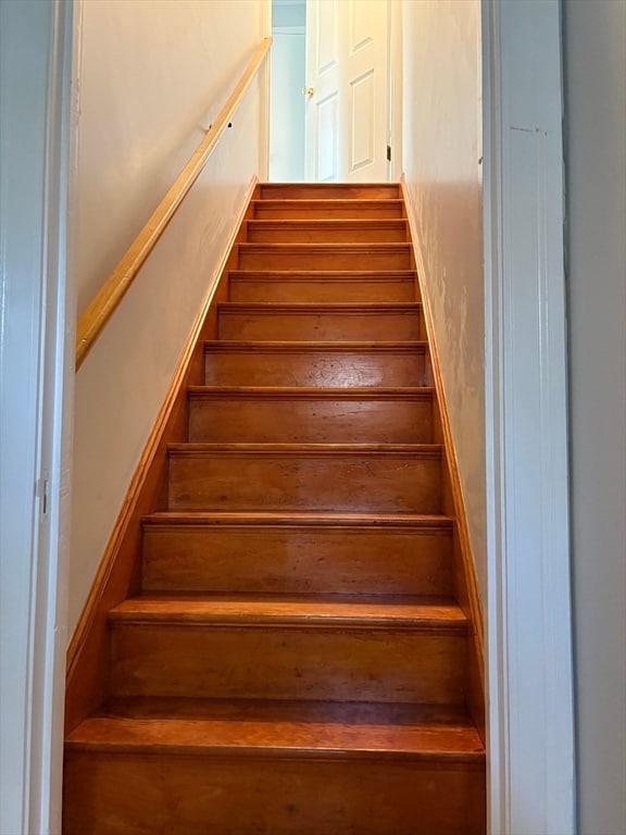 Building Photo - 111 Holden St