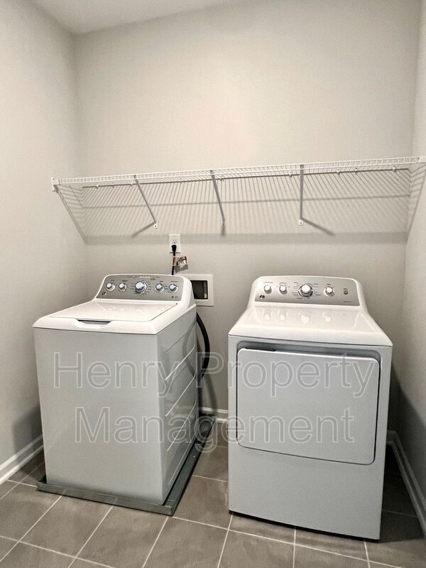 Building Photo - 1002 Brookville Ln