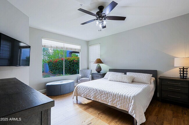 Building Photo - 6939 E Bramble Berry Ln