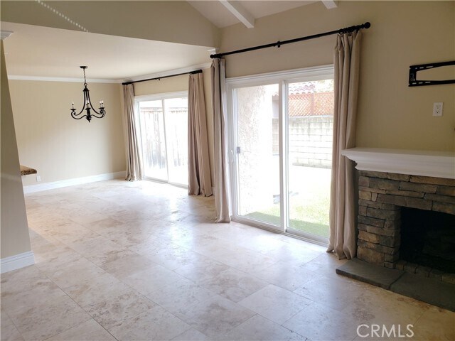 Building Photo - 608 Amber Dr