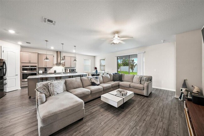 Building Photo - 10913 Green Harvest Dr.