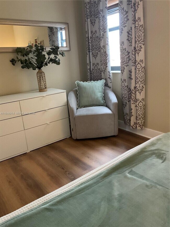 Building Photo - 1390 Ocean Dr