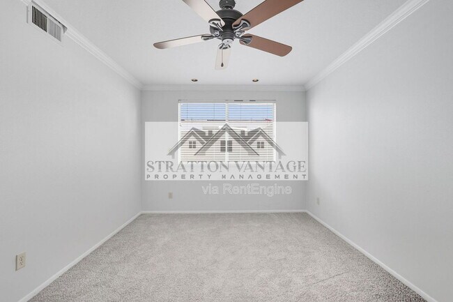 Building Photo - 4114 E Calle Redonda