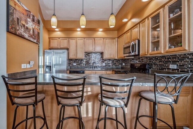 Building Photo - 4519 S Calumet Ave