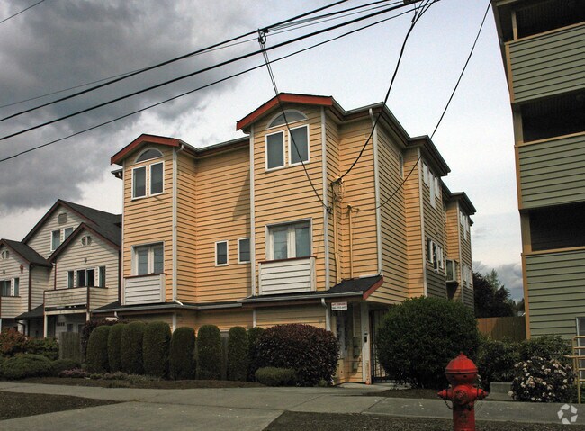 Building Photo - Nesbit Court