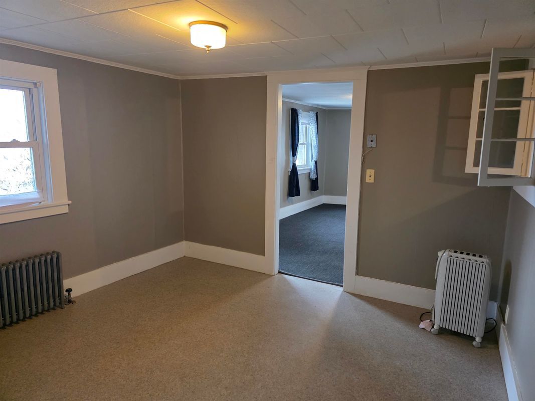 Building Photo - 96 Main, Unit #6