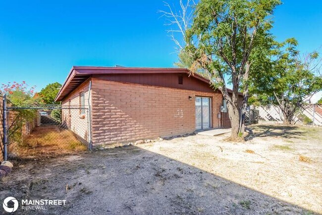 Building Photo - 5133 S Fremont Ave, Tucson, AZ 85706