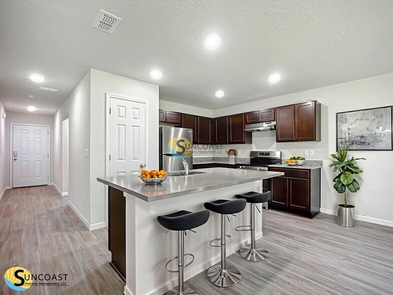 Building Photo - 44 Ryarbor Dr