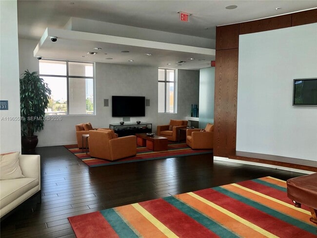 Building Photo - 300 S Australian Ave