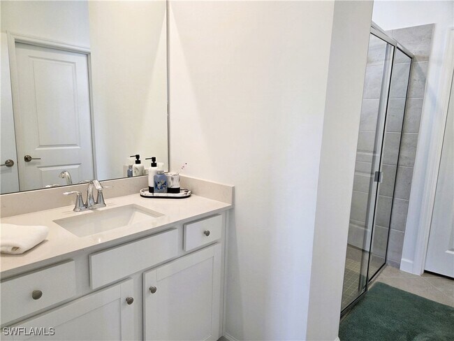 Building Photo - 20683 Hazelnut Ct