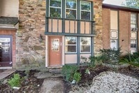 Building Photo - 431 Sunset Dr