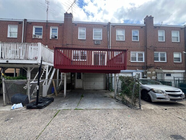 Building Photo - 7046 Souder St
