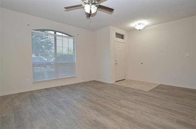 Building Photo - 808 Bahar Ct