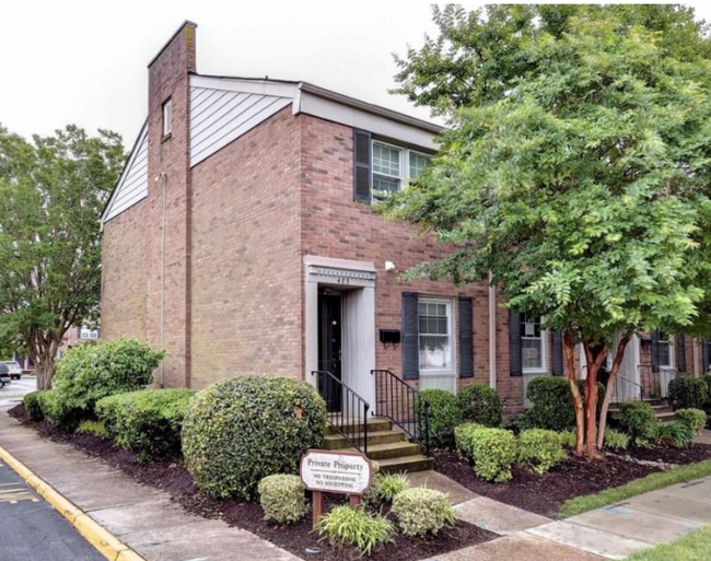 Primary Photo - Georgetown Condos!!