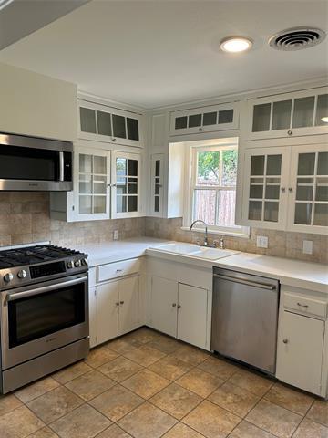 Building Photo - 5811 Palm Ln