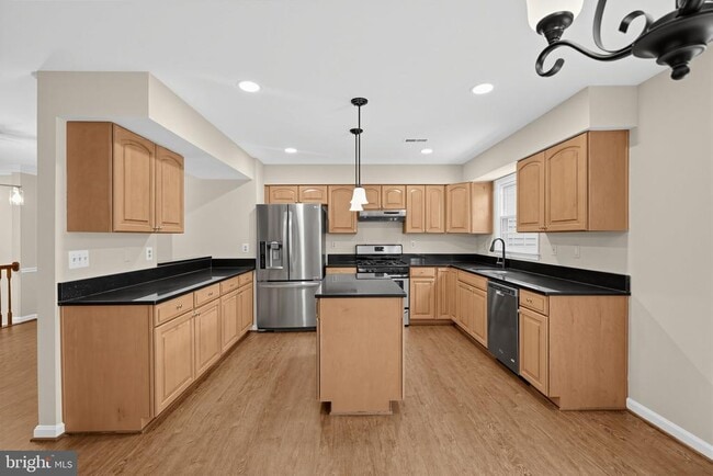 Building Photo - 8893 Eagle Rock Ln