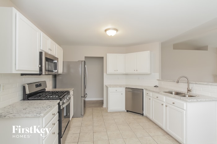 Building Photo - 7514 Lullwater Cove