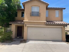 Building Photo - 951 Cantabria Heights Ave