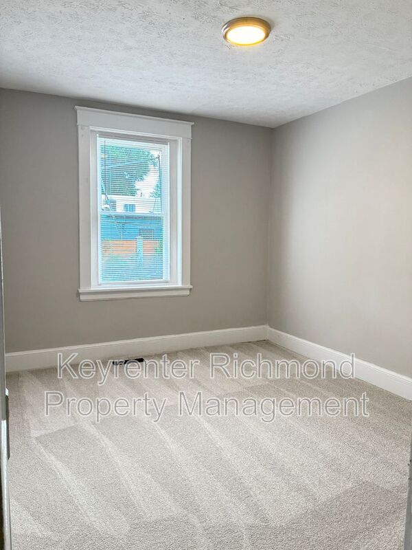 Building Photo - 3427 Carolina Ave