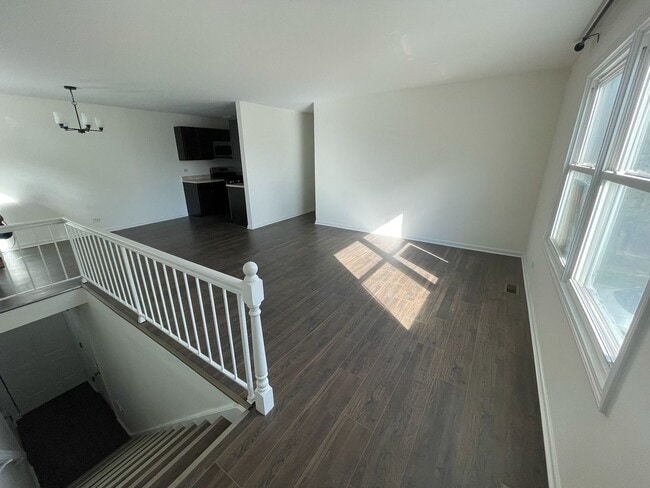 Building Photo - 231 Sunset Ct