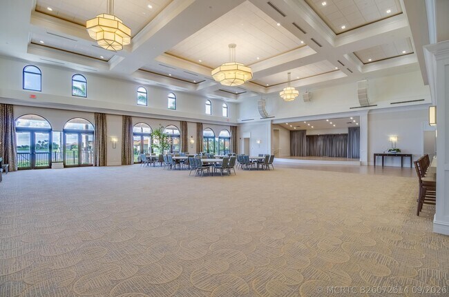 Building Photo - 9885 SW Torriente Ln
