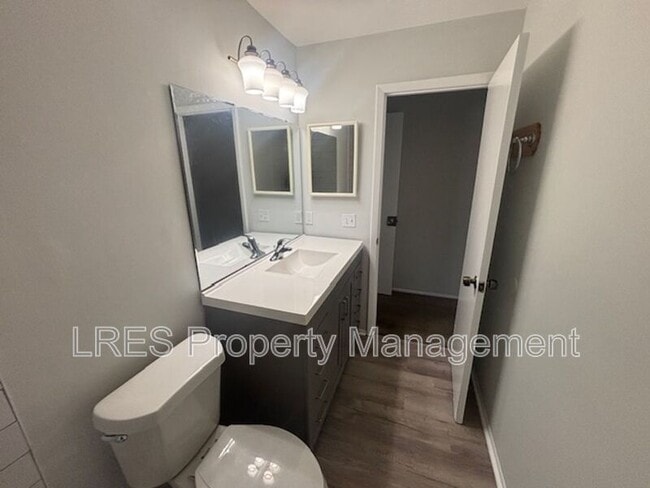 Building Photo - 163 Clear Lake Cir