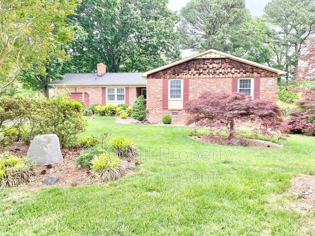 Primary Photo - 16 Everett Dr