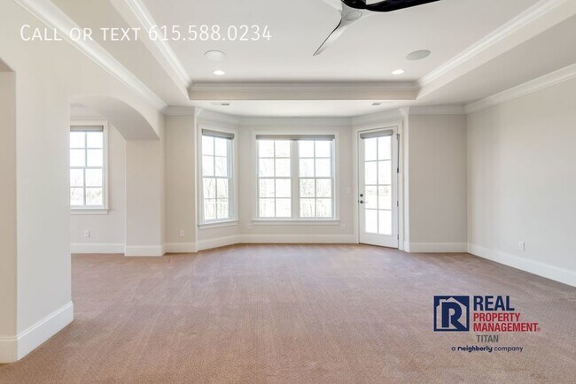 Building Photo - 9220 Lehigh Dr