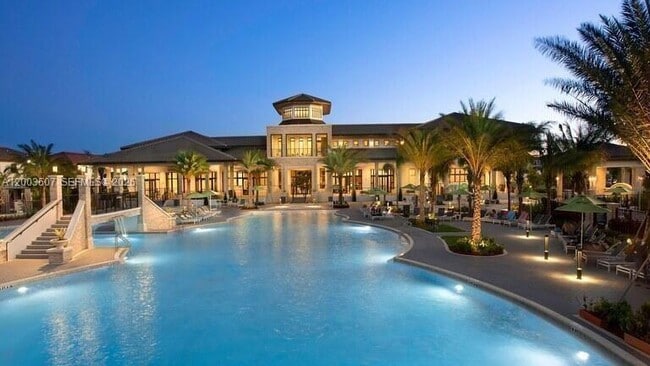 Building Photo - 10500 NW 78th Terrace