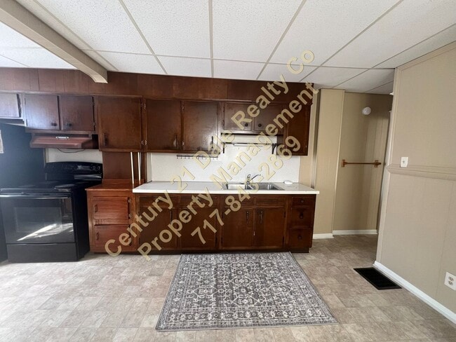 Building Photo - 3 Bedroom Home in Red Lion School District