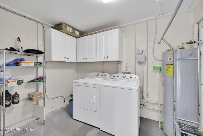Building Photo - 1104 Boca Grande Ave