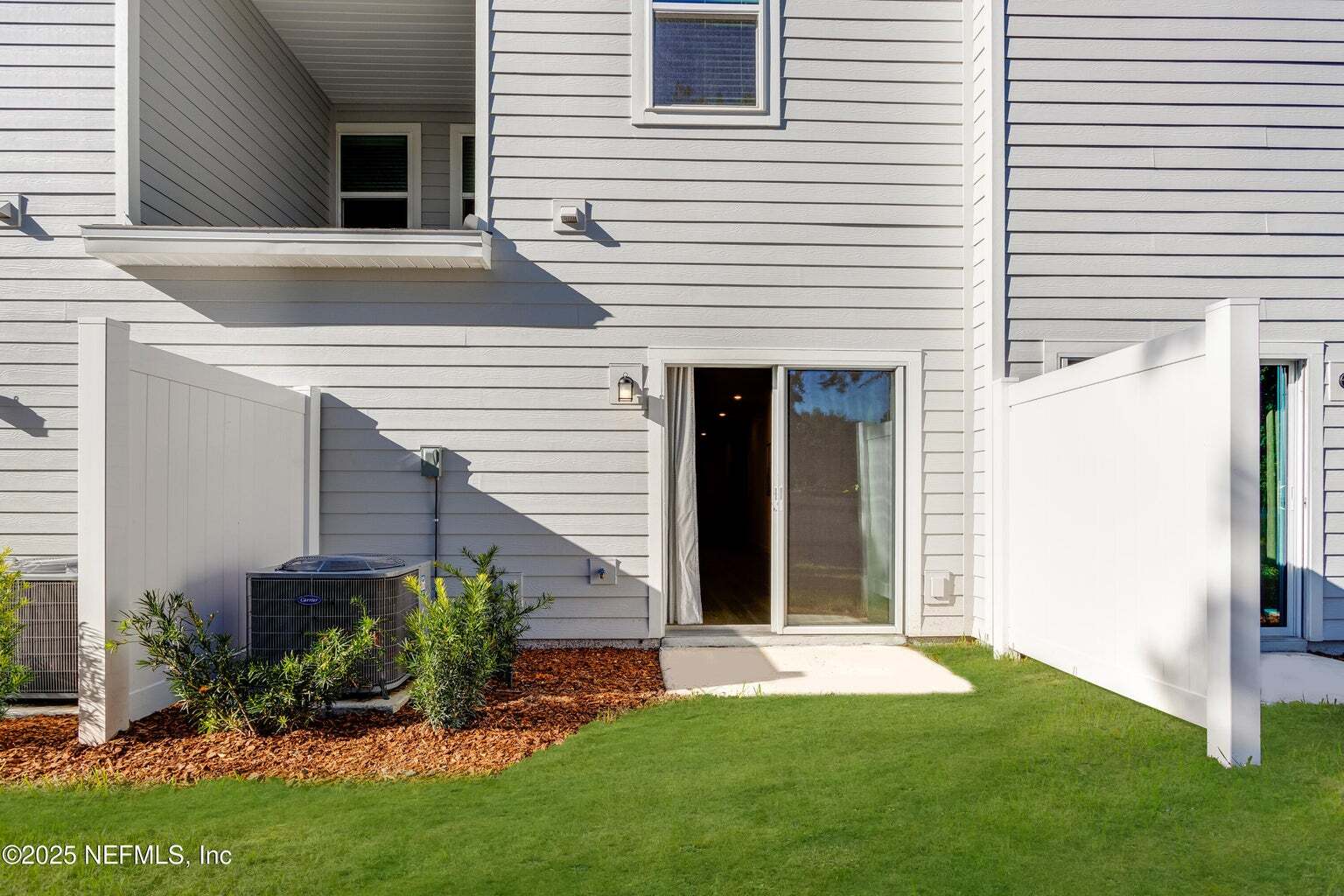 Building Photo - 577 Holly Lakes Dr