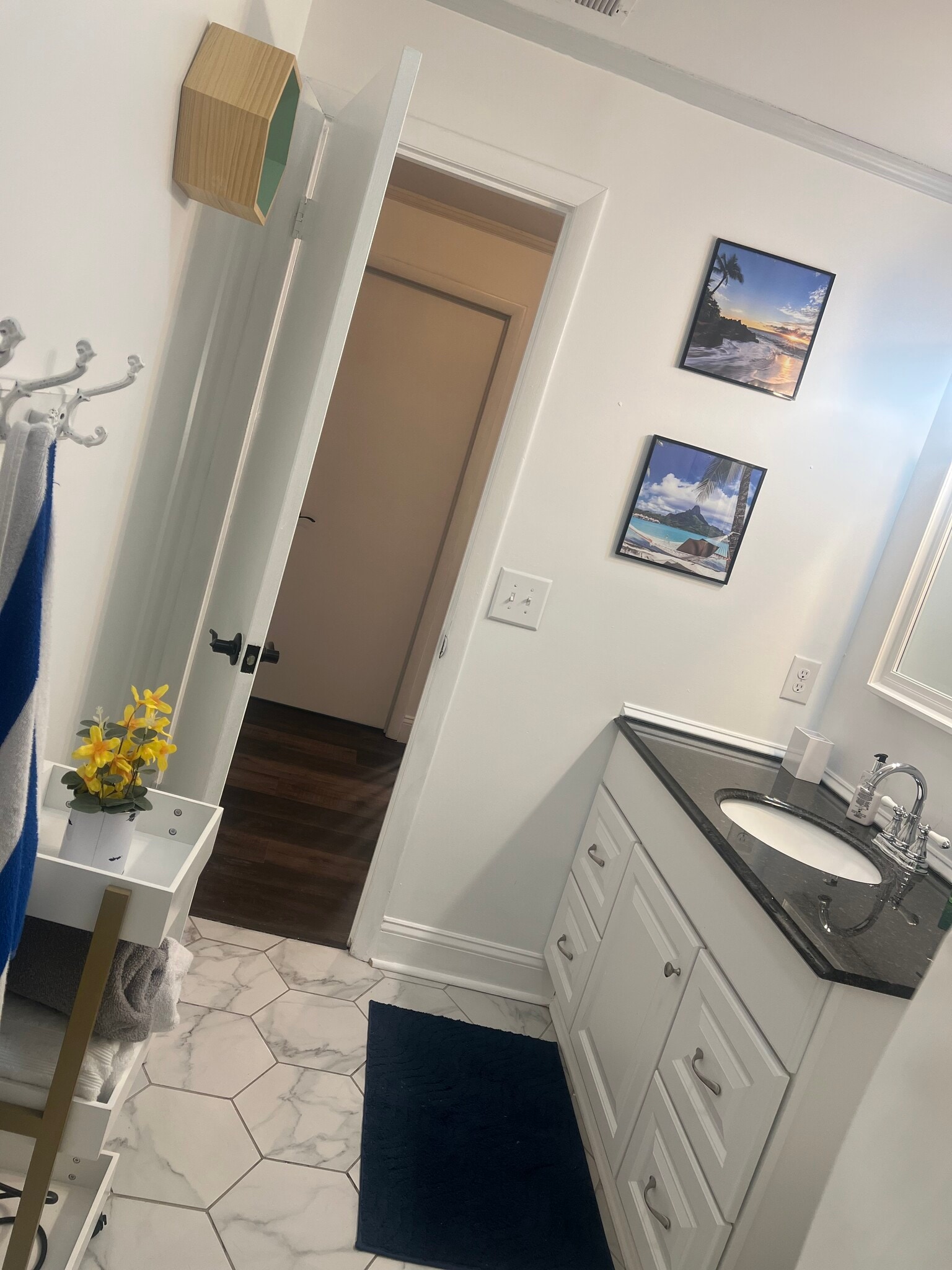 Second floor bathroom - 4115 Little River Rd