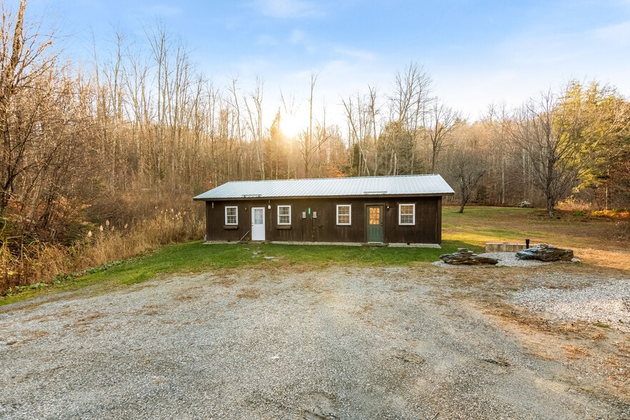 Building Photo - 293 Craig Ln