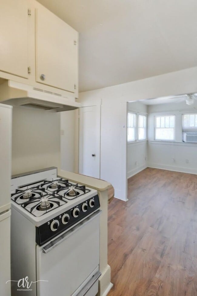 Building Photo - 1329 South 11th St. Unit B