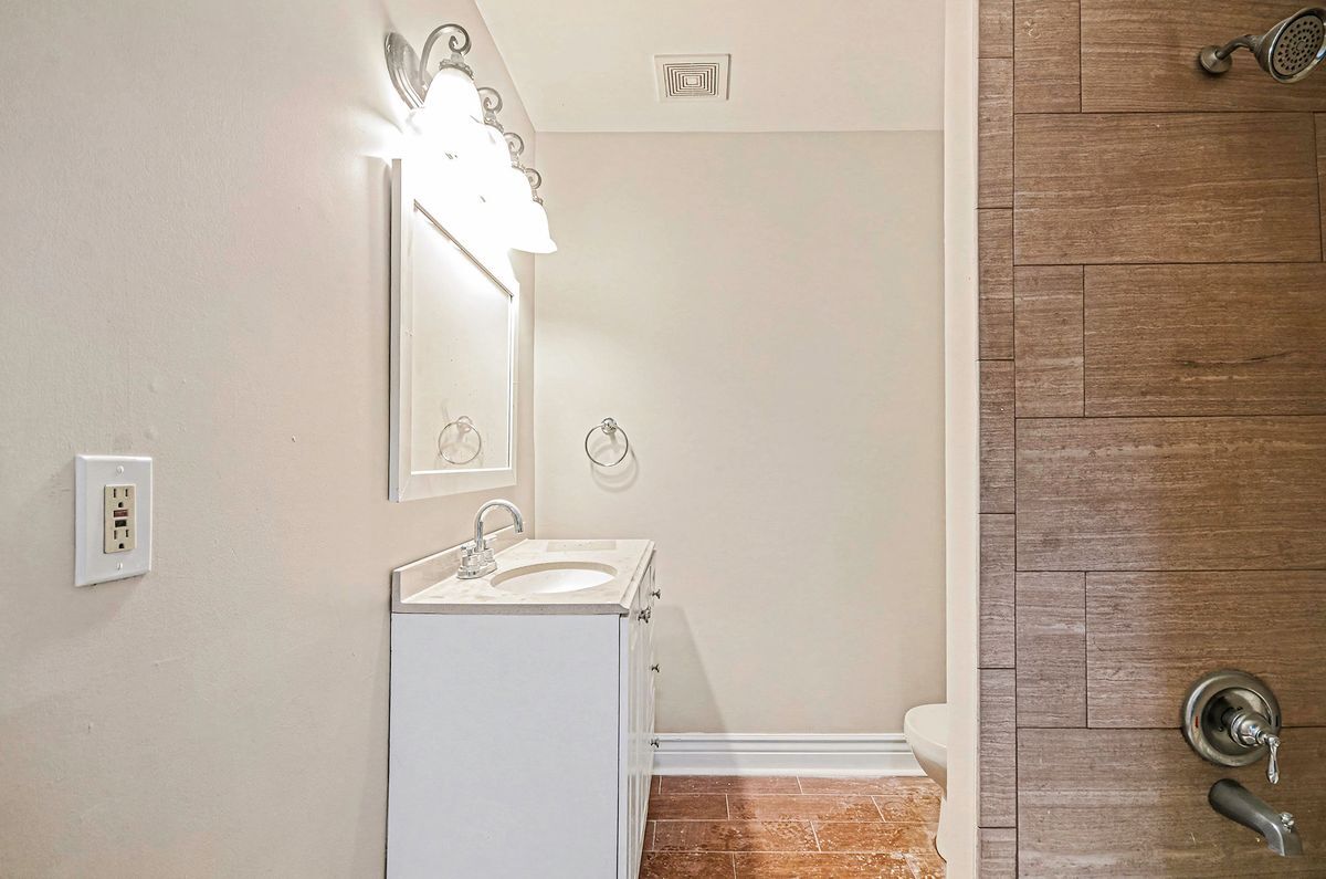 Building Photo - 30657 Hidden Pines Ln