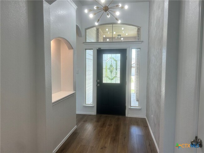 Building Photo - 1203 Kiskadee Branch Dr