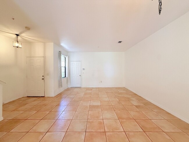 Building Photo - 4207 Via Piedra Cir