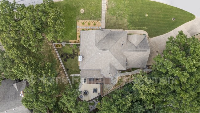 Building Photo - 1220 Renaissance Dr