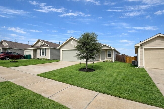 Building Photo - 1816 Barrie Wy