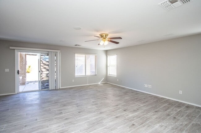 Building Photo - FANTASTIC 4BED/3 BATH SAN TAN HOME in RANCHO BELLA VISTA