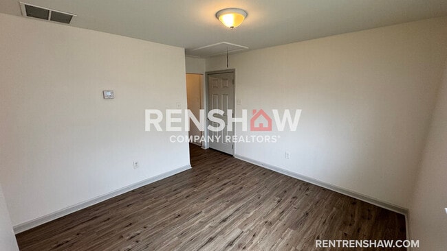 Building Photo - 288 Leath St