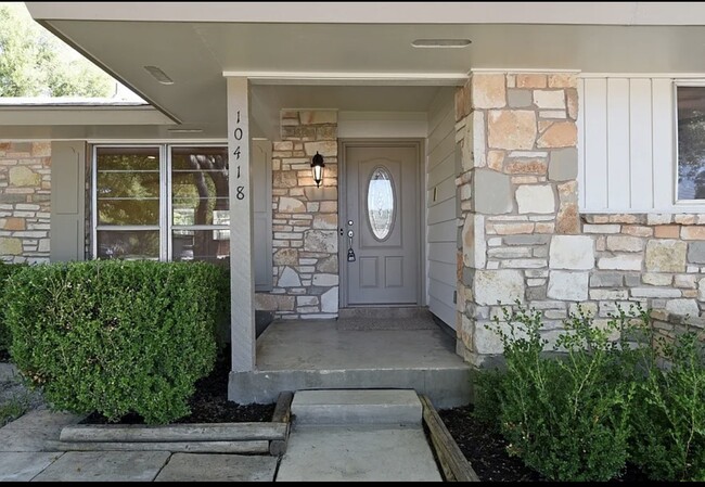 Building Photo - 10418 Rockland Dr