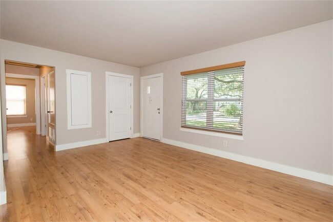 Building Photo - 4605 Clawson Rd
