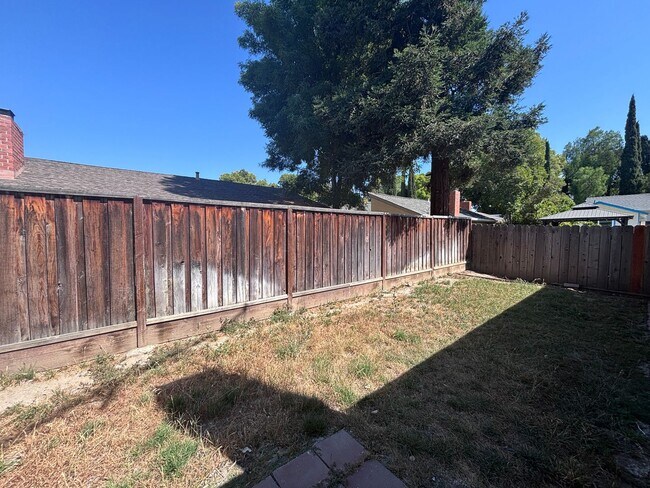 Building Photo - 5328 Cedar Grove Cir