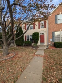 Building Photo - Beautifully maintained townhouse in Whittier available mid May!