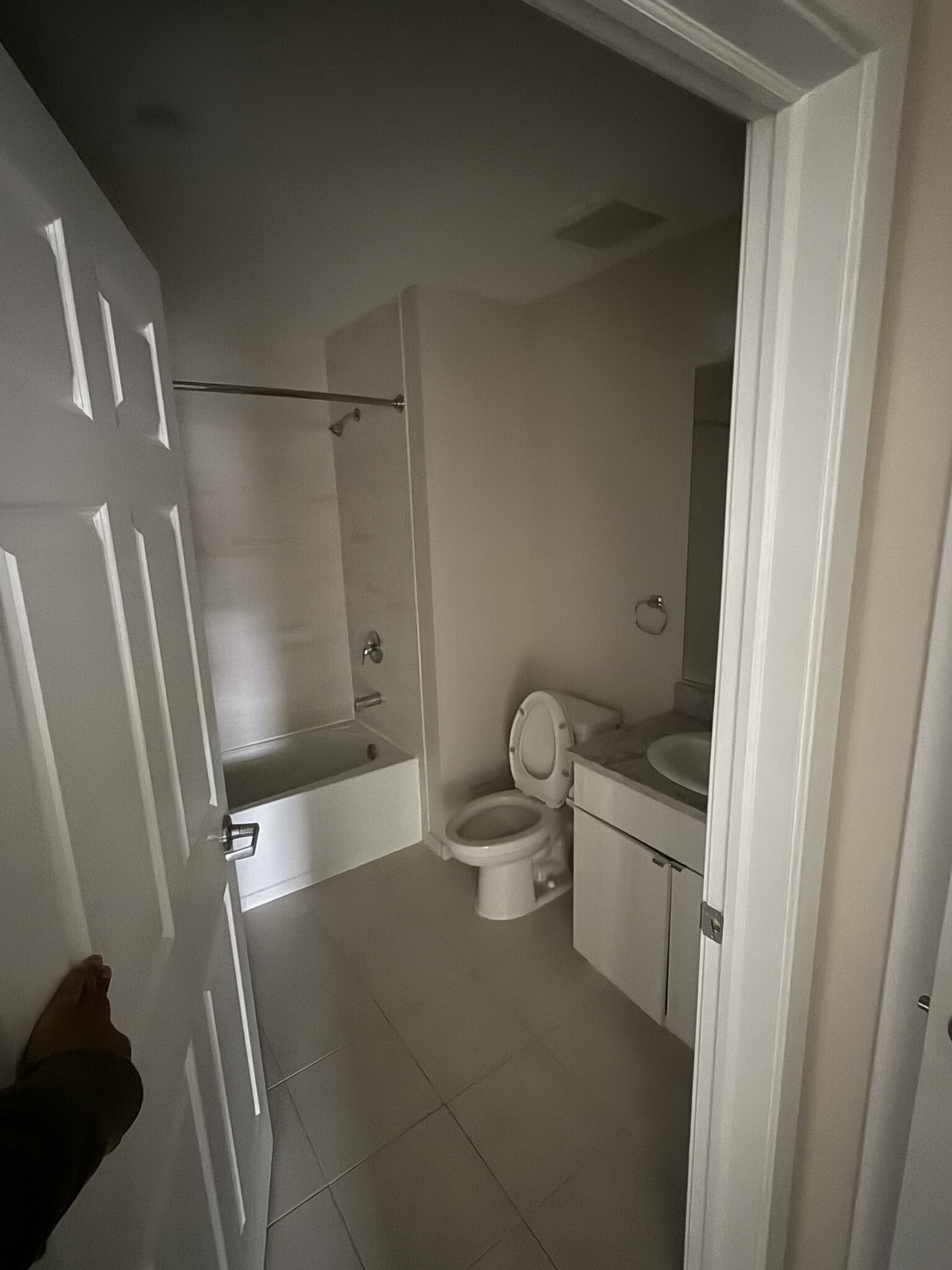 Building Photo - 695 Hamilton St