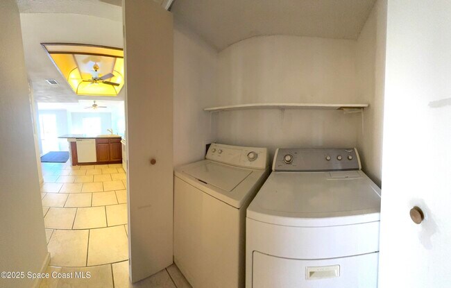 Building Photo - 1415 N Hwy A1A