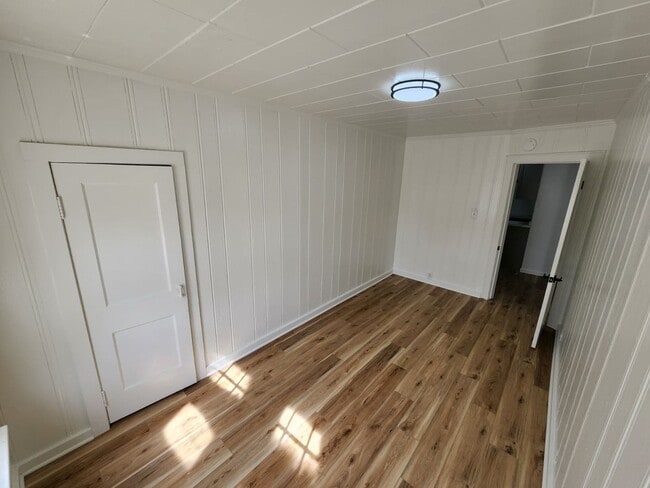 Building Photo - “Shawnee Home” Fully Remodeled - 2Bed/1Bat...